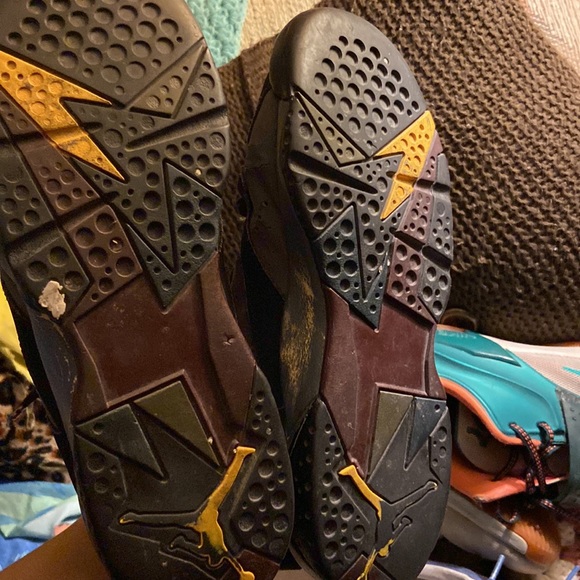 Jordans - Picture 3 of 3